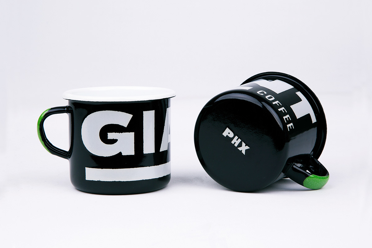 new_mugs_giant